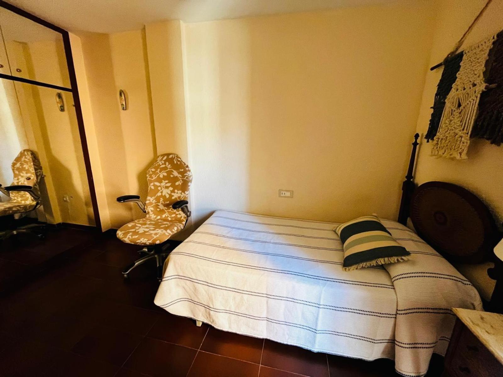 Acogedor Y Amplio Apartamento Familiar A Pie De Playa Calafell Exteriör bild