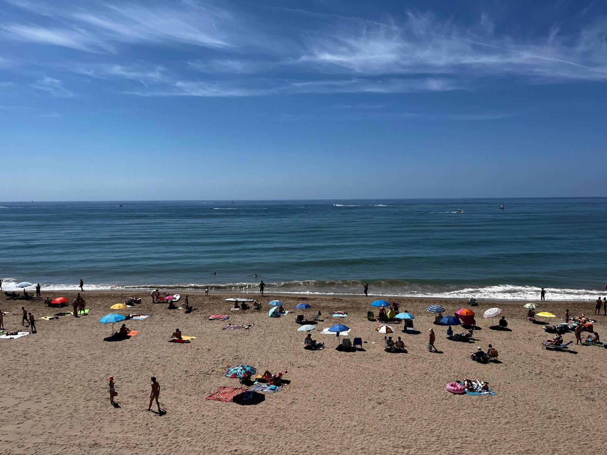 Acogedor Y Amplio Apartamento Familiar A Pie De Playa Calafell Exteriör bild
