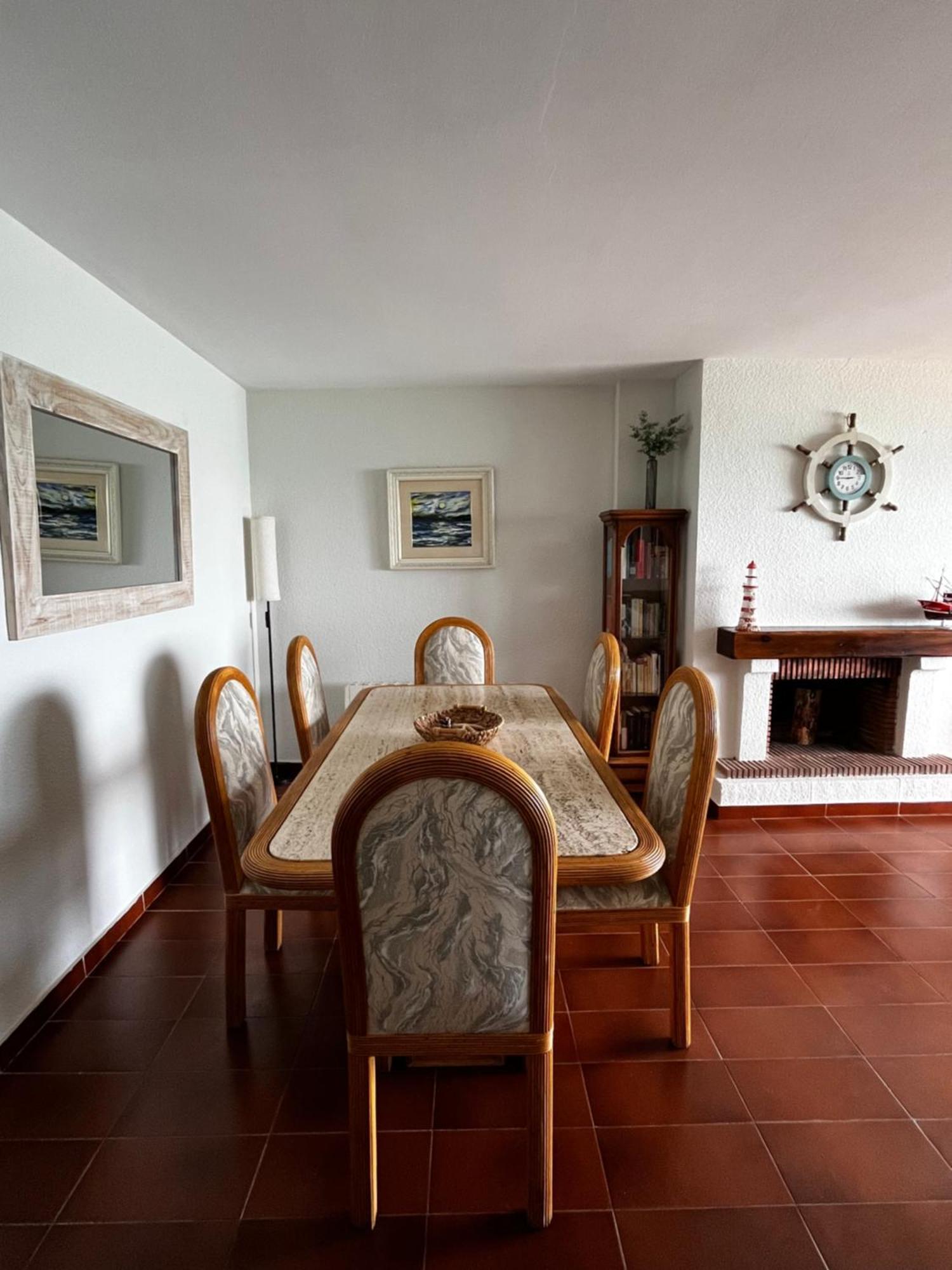 Acogedor Y Amplio Apartamento Familiar A Pie De Playa Calafell Exteriör bild