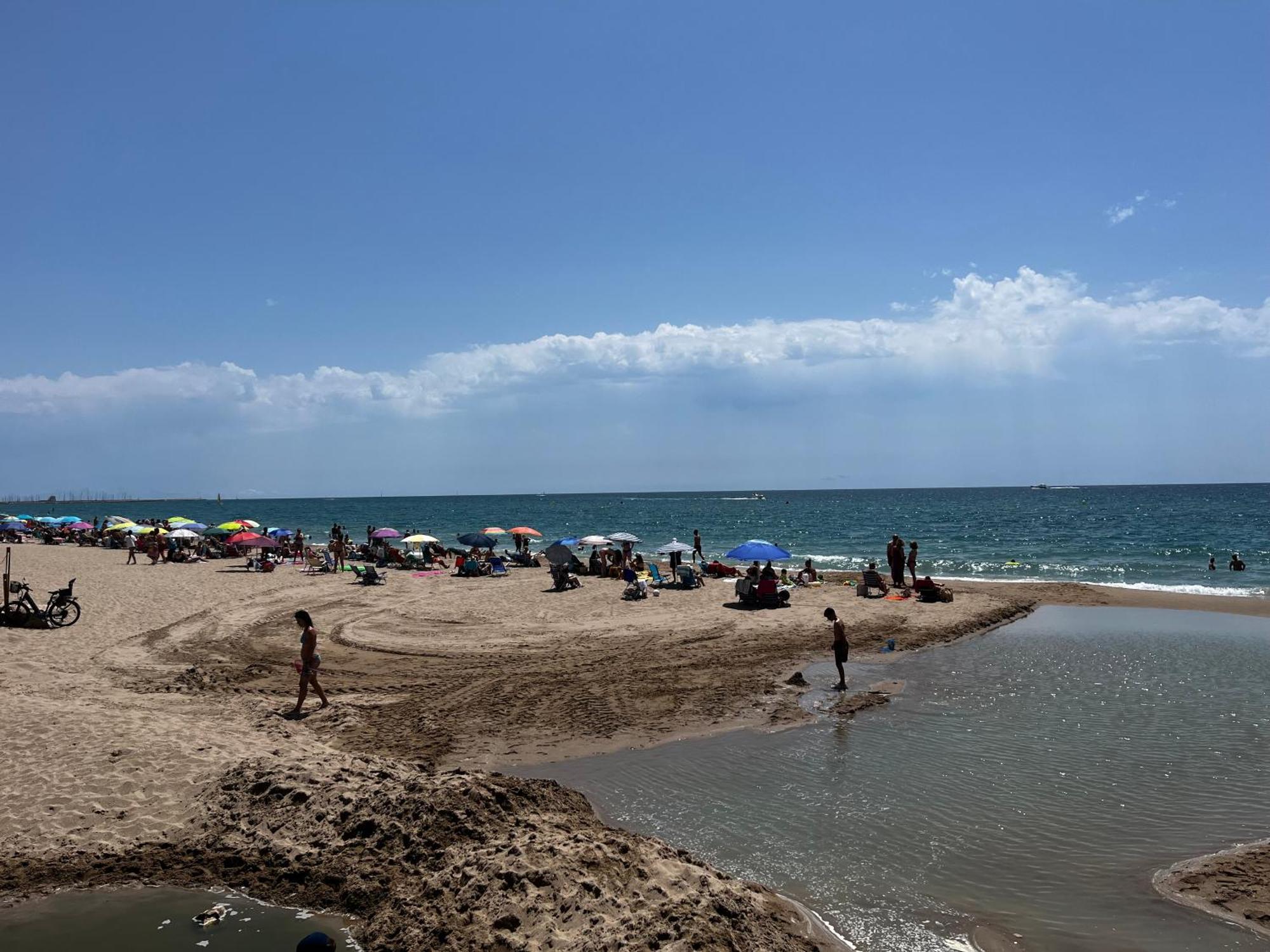 Acogedor Y Amplio Apartamento Familiar A Pie De Playa Calafell Exteriör bild